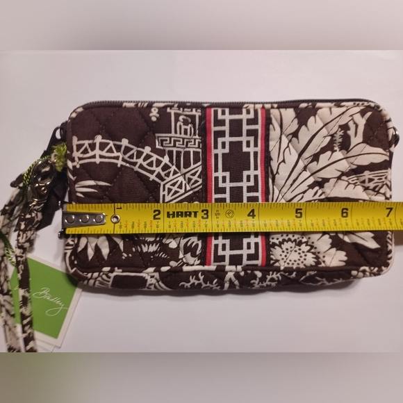 Vera Bradley Wristlet - Picture 2 of 7